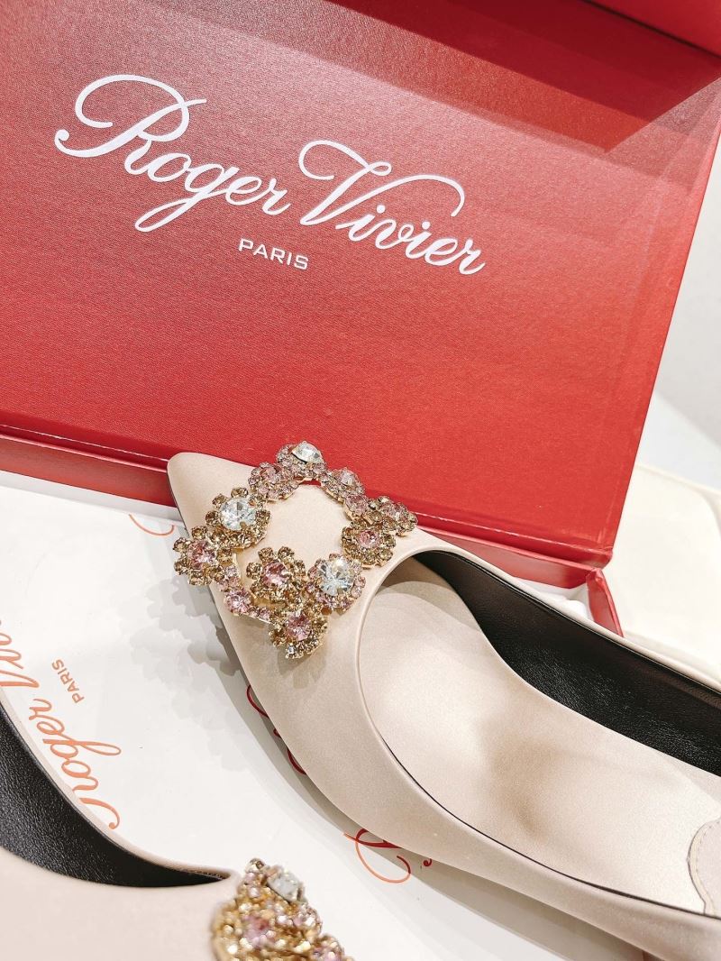 Roger Vivier flat shoes